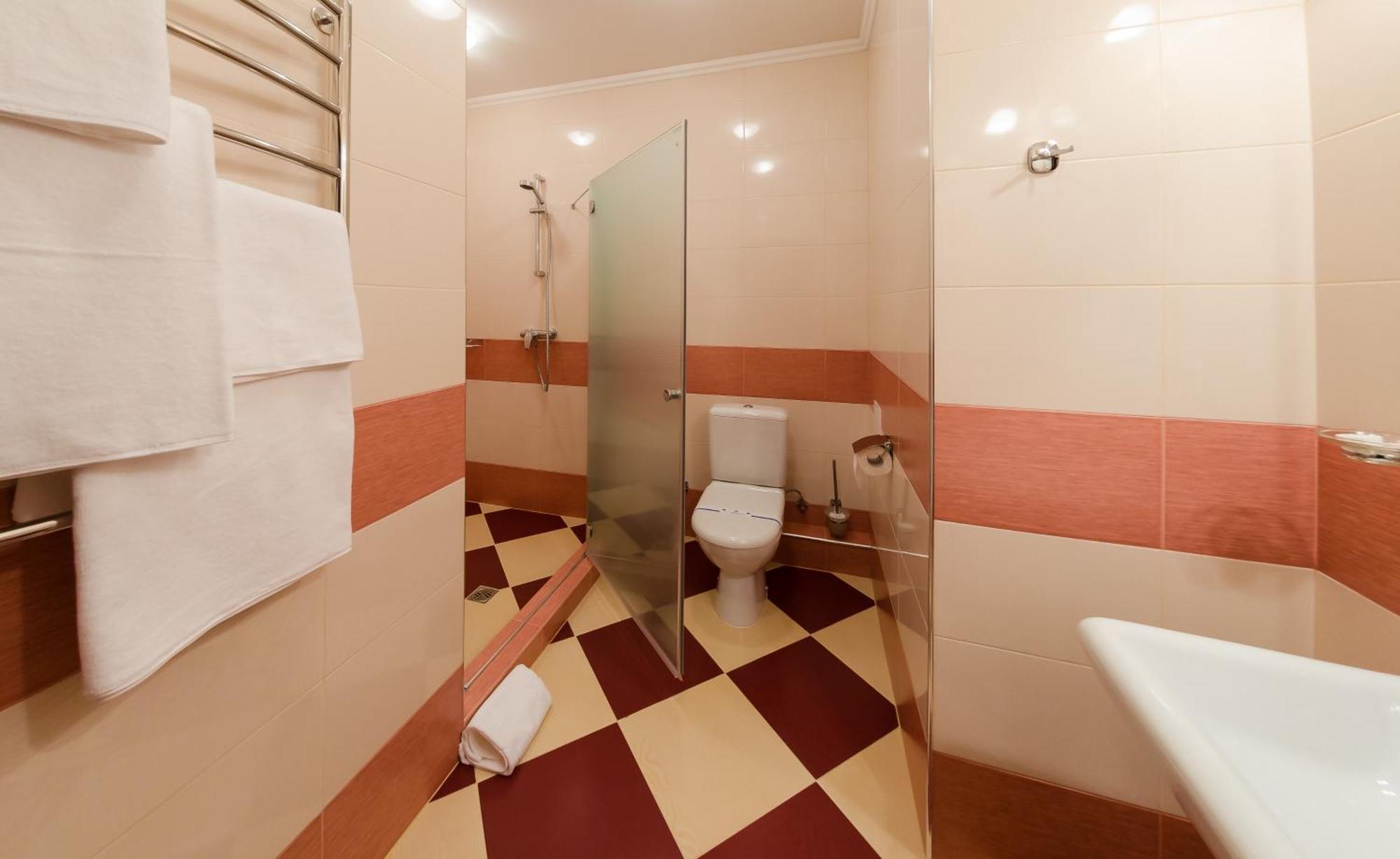 Franz Hotel&Restaurant Ivano-Frankivsk Eksteriør bilde