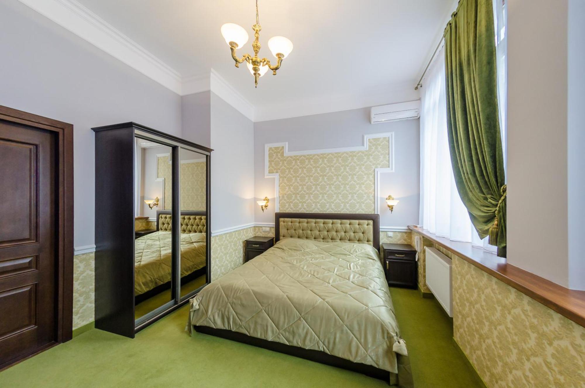 Franz Hotel&Restaurant Ivano-Frankivsk Eksteriør bilde