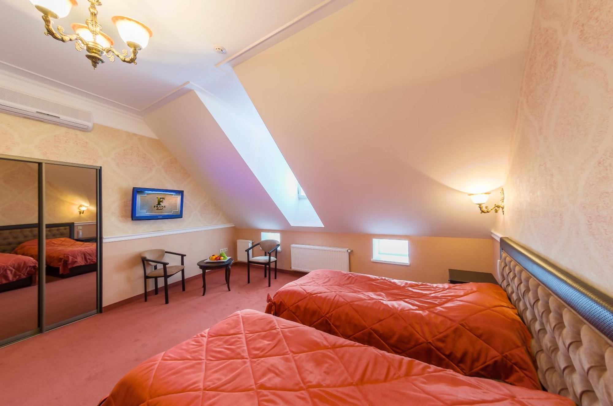 Franz Hotel&Restaurant Ivano-Frankivsk Eksteriør bilde