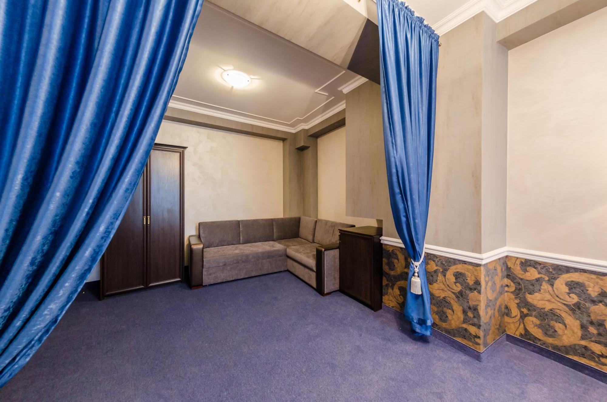 Franz Hotel&Restaurant Ivano-Frankivsk Eksteriør bilde