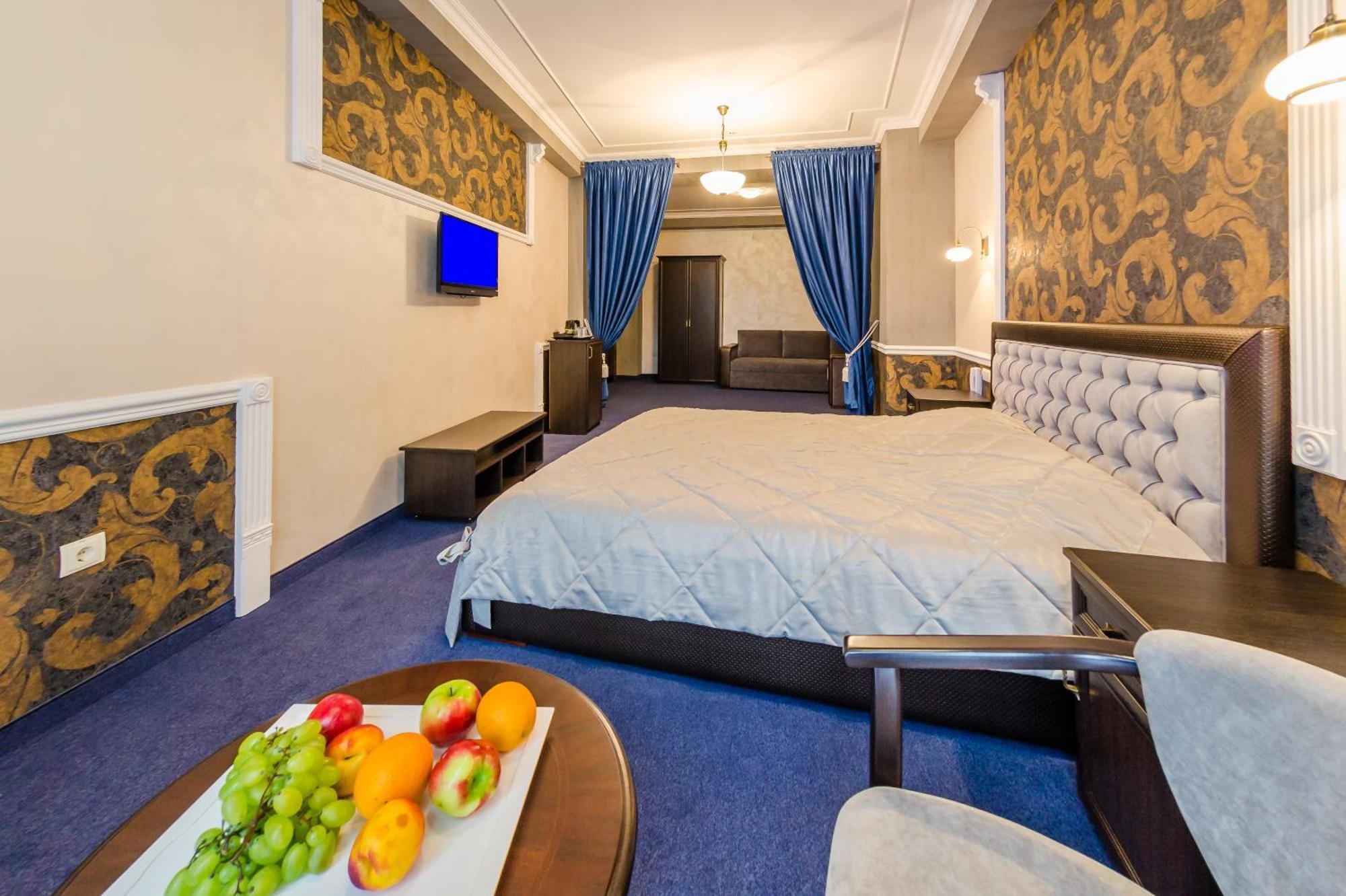 Franz Hotel&Restaurant Ivano-Frankivsk Eksteriør bilde